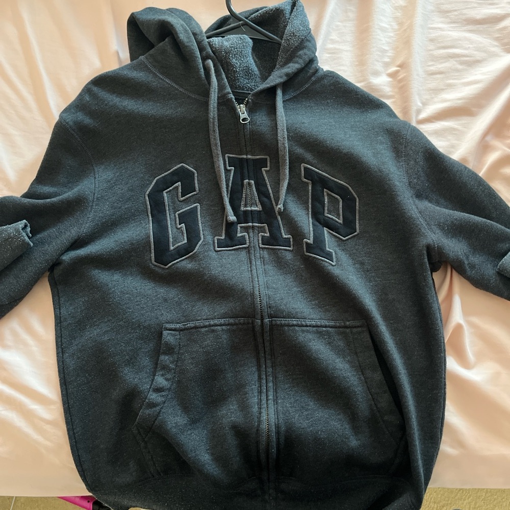 GAP size small zip up , perfect condition
